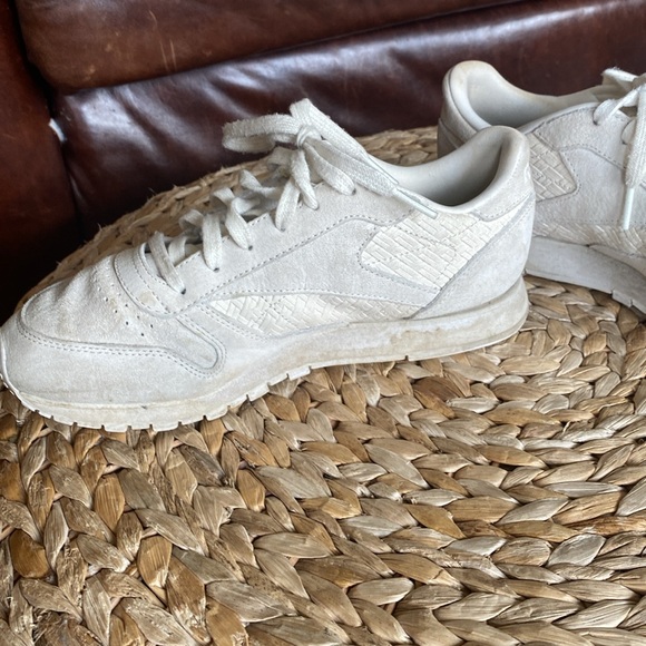 Reebok sneakers - Picture 2 of 5